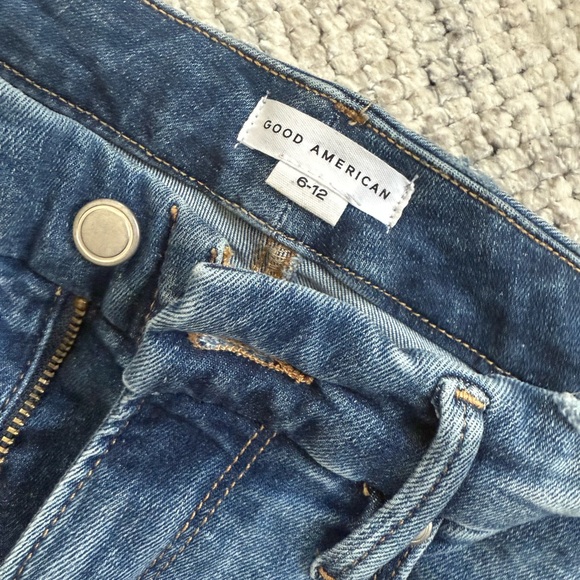 Good American Always Fits Good Legs Straight Jeans | Size 6-12 | EUC - Picture 3 of 7